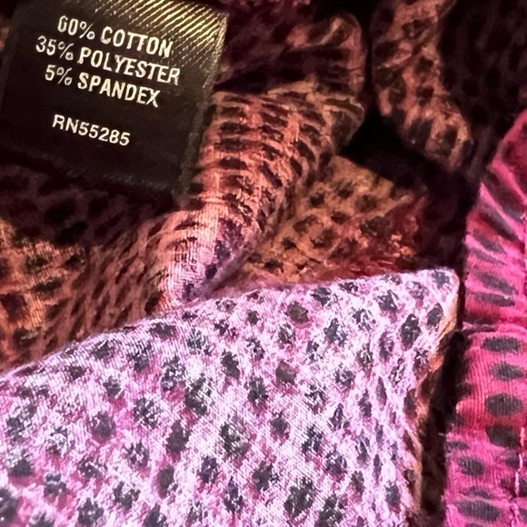 Express button down animal print long sleeve collared pink purple dress shirt - Picture 5 of 7